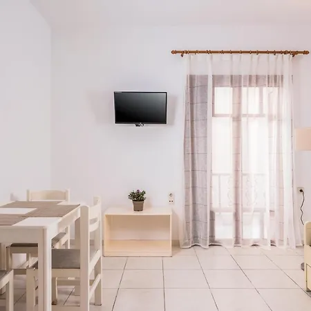 Captain Michalis Apartments Galatas  Exterior photo