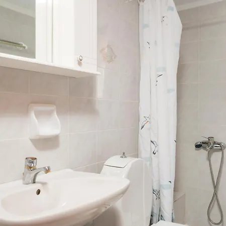 Captain Michalis Apartments Galatas  Exterior photo