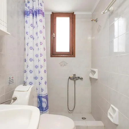 Captain Michalis Apartments Galatas  Exterior photo