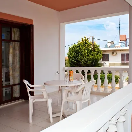 Captain Michalis Apartments Galatas  Exterior photo