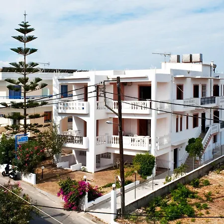 Captain Michalis Apartments Galatas  Exterior photo